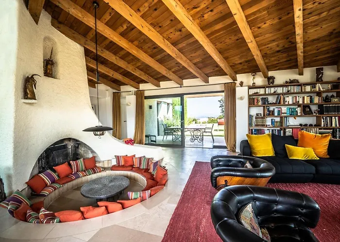 Art & Design Villa With 360 View