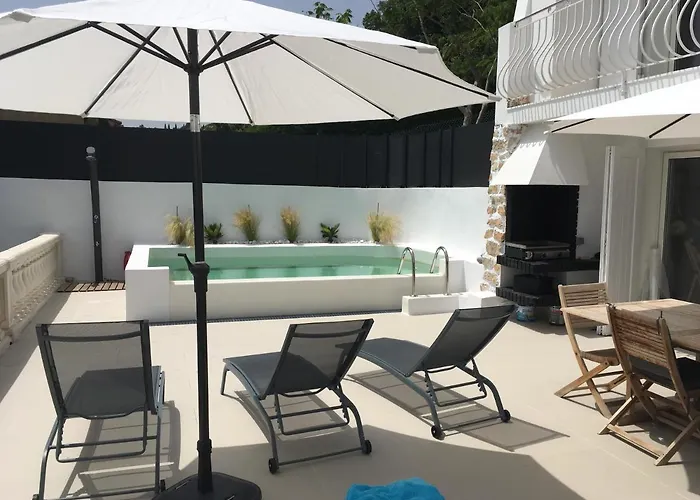 Villa La Riviera